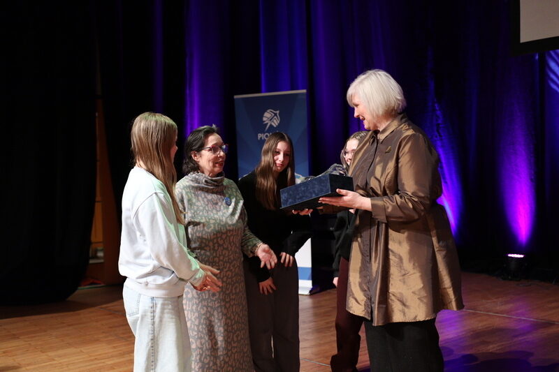 Děti dětem na Ledové Praze