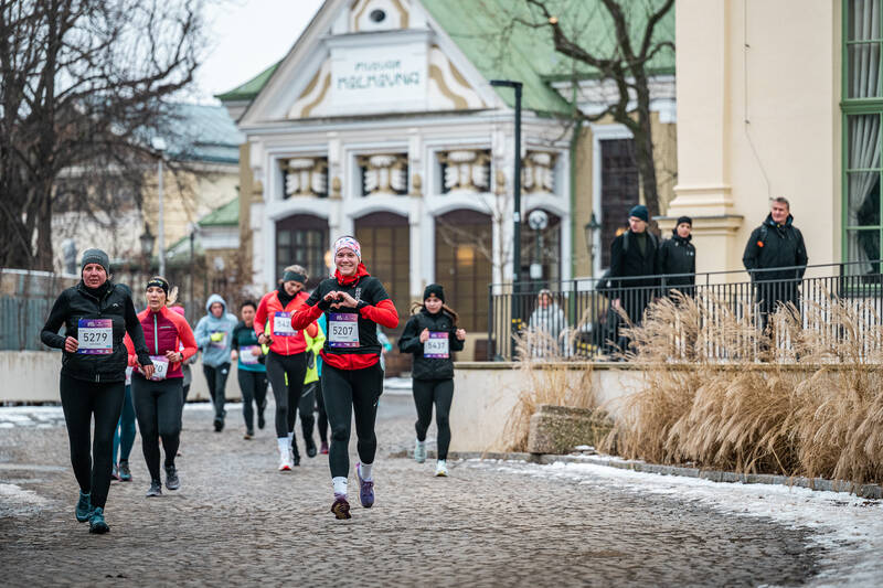 Pražskou Stromovku ovládli běžci: ČEZ RunTour Winter Edition zavítala do hlavního města s rekordní účastí.