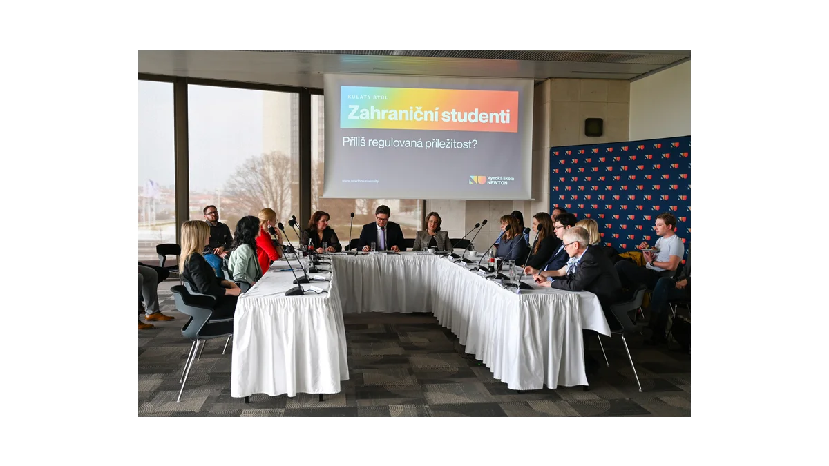 Debata NEWTON: Studentská víza a české talenty