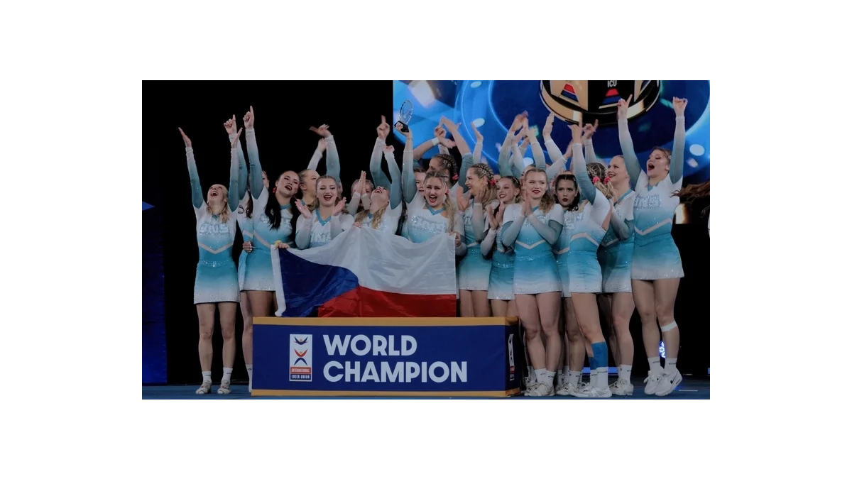 JNS Phoenix triumfuje na International Cheerleading Cup!