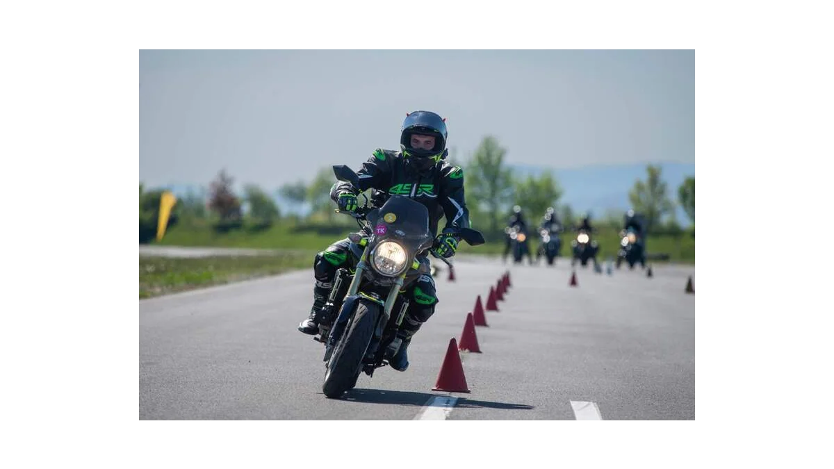 Kurzy pro motorkáře: Praxe nade vše