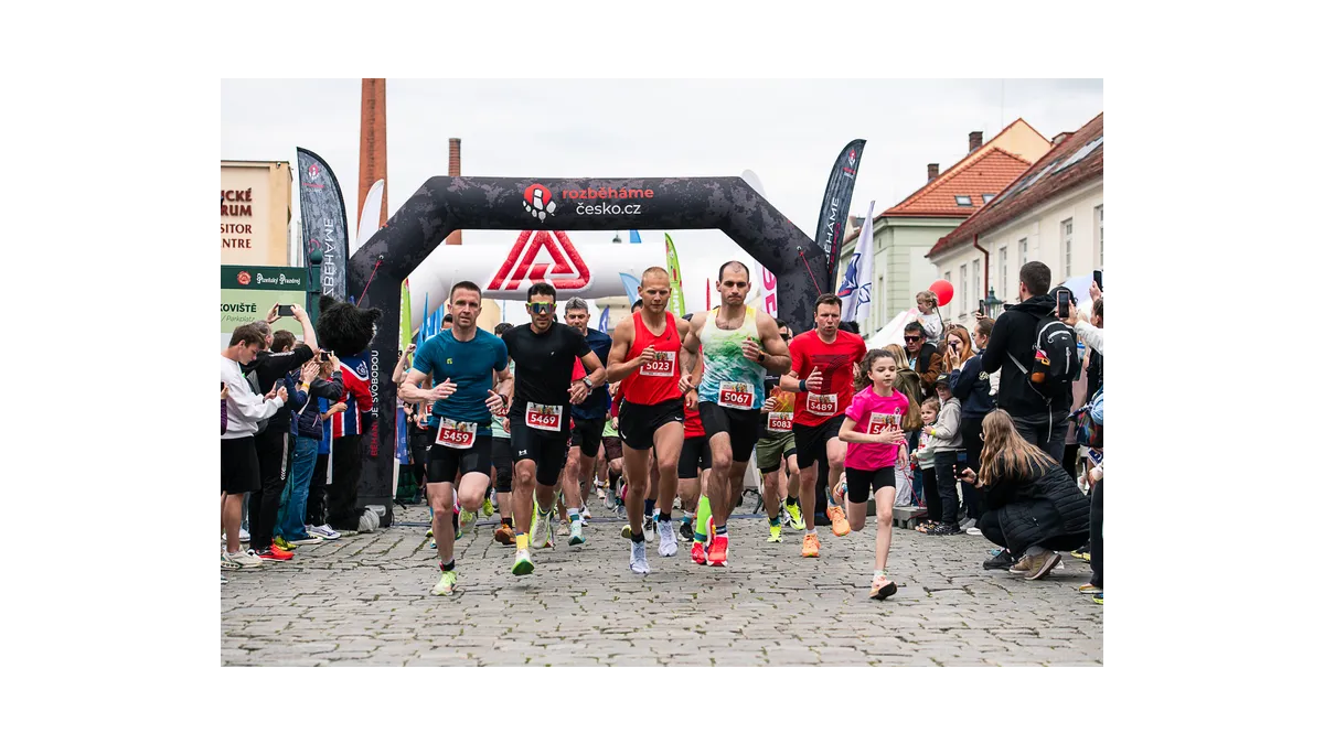 Festival Rozběháme Česko přitáhl tisíce běžců