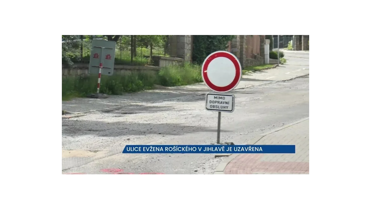 Rekonstrukce ulice Evžena Rošického v Jihlavě trvá