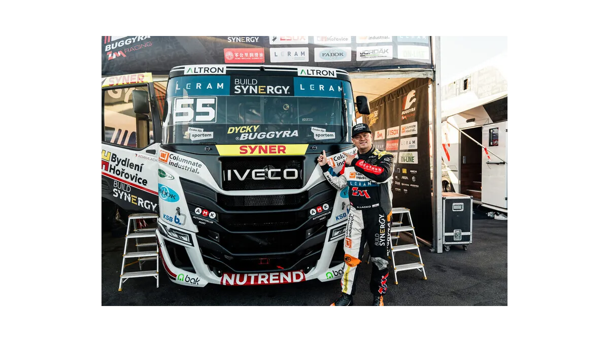 Adam Lacko se znovu utkává na Mosteckém autodromu