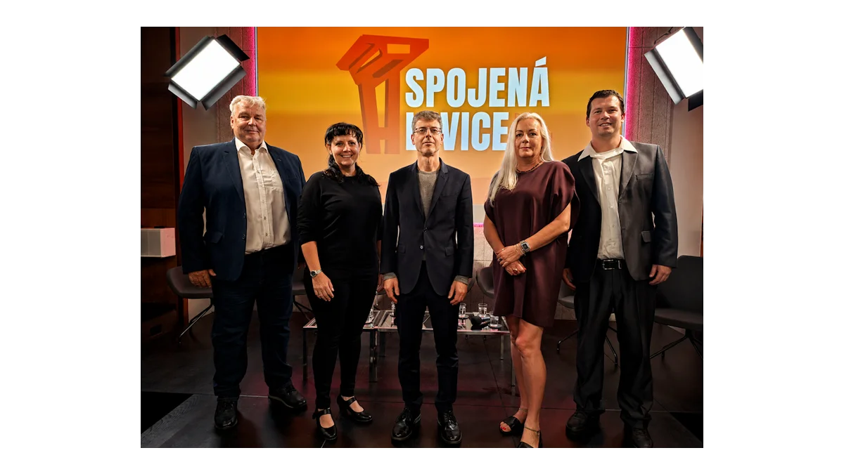 Sociální demokraté a komunisté v Praze míří pro 15 %